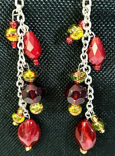 Dangling Earrings Silver Plate Festive Reds Golds Acrylic Beads Handcrafted New - Picture 2 of 4