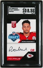 Patrick Mahomes Auto 2017 Panini Donruss Elite Pen Pals RC Rookie SGC 8.5 Chiefs