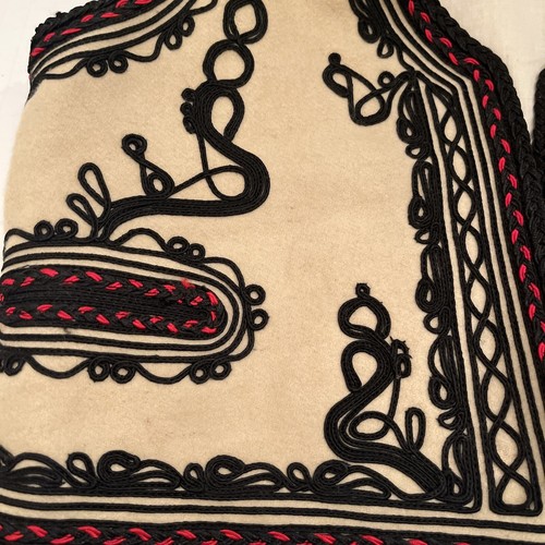 Gilet contadino tradizionale rumeno vintage dalla Romania 1972 - Foto 6 di 19