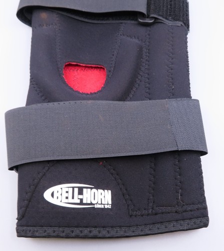 BELL-HORN Pro Style Stabilized Knee Brace with Horseshoe Buttress Small Black - Picture 3 of 11