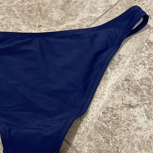 Cupshe Women's Navy Peyton Low Waisted Bikini Bottom NWT Small - Picture 8 of 8