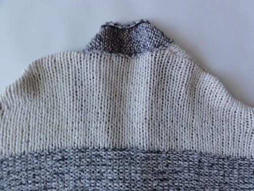 CÁRDIGAN ABIERTO VINCE MANGA 3/4 TEJIDO TEXTURIZADO, rayas HSO, talla M/L, precio de venta sugerido por el fabricante $425 - Imagen 6 de 6