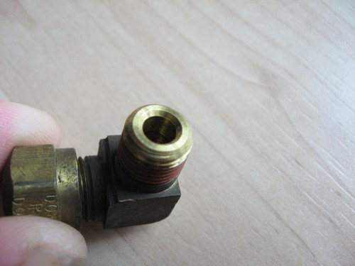 Air Line Compression Fitting 90-deg 1/4" O.D. Line to 1/8"-27 NPT Male #M239GE - Picture 6 of 8