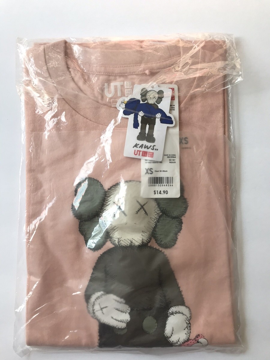 UNIQLO - ユニクロ KAWSxPEANUTS 商品 Uniqlo x KAWS x Peanuts Snoopy SWEAT PULLOVER SHIRT from