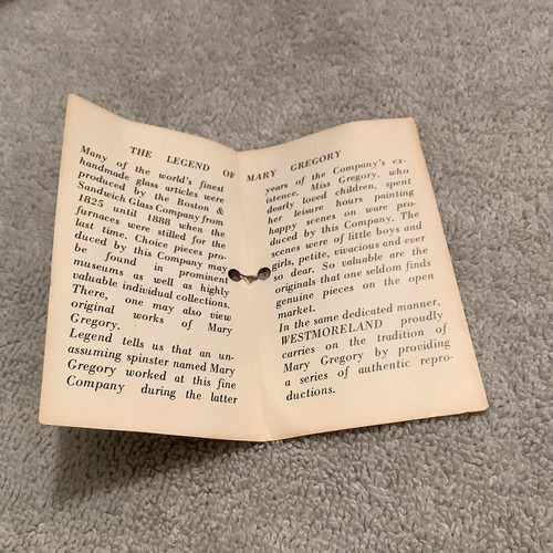 Mary Gregory Reproductions By WESTMORELAND 8” 2 Red Plates Summer Themed (e) - Imagen 7 de 8