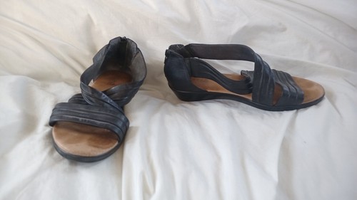 Size 10c Wide Fit Diana Ferrari Supersoft Black Leather Sandals Heel Zip worn