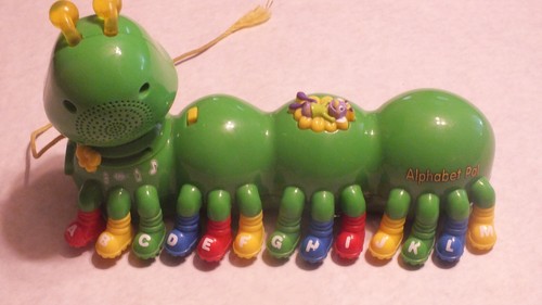 Leap frog Caterpillar ALPHABET PAL Green Talking Learning Toy Working - Picture 2 of 10