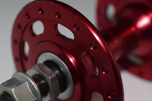 Jou Yu buje delantero brida alta estampada K83 36h anodizado rojo nuevo de lote antiguo bmx vieja escuela - Imagen 4 de 7
