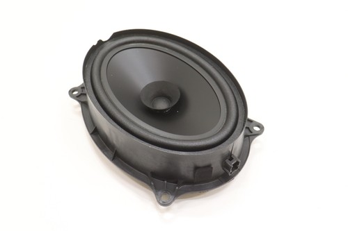 Altavoz de audio puerta lateral izquierda o derecha Nissan Titan 2017-2024 OEM 281573WS0A - Imagen 5 de 9