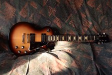 Gibson Les Paul Studio 2005 - Fireburst Finish - Seymour Duncan Pickups