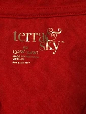 Women’s Plus Terra and Sky Size 5x Cherry Red Long Sleeve Tshirt