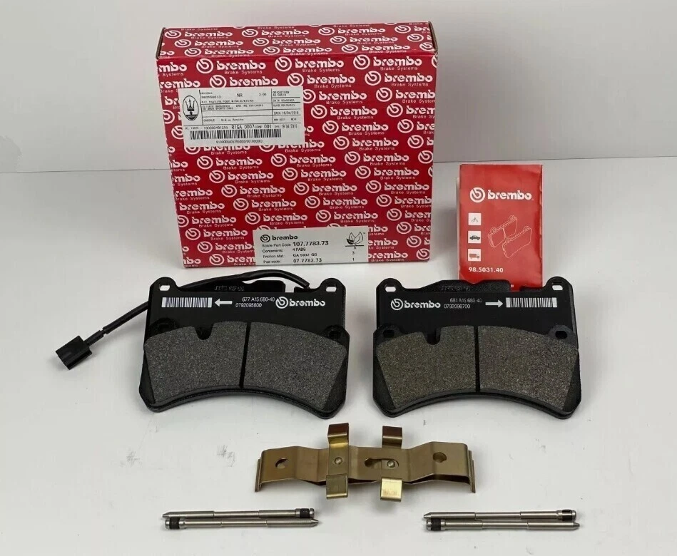 Juego de pastillas de freno delanteras OEM nuevo para Maserati Ghibli Quattroporte 13-2016 673010331 Foto 2 de 3