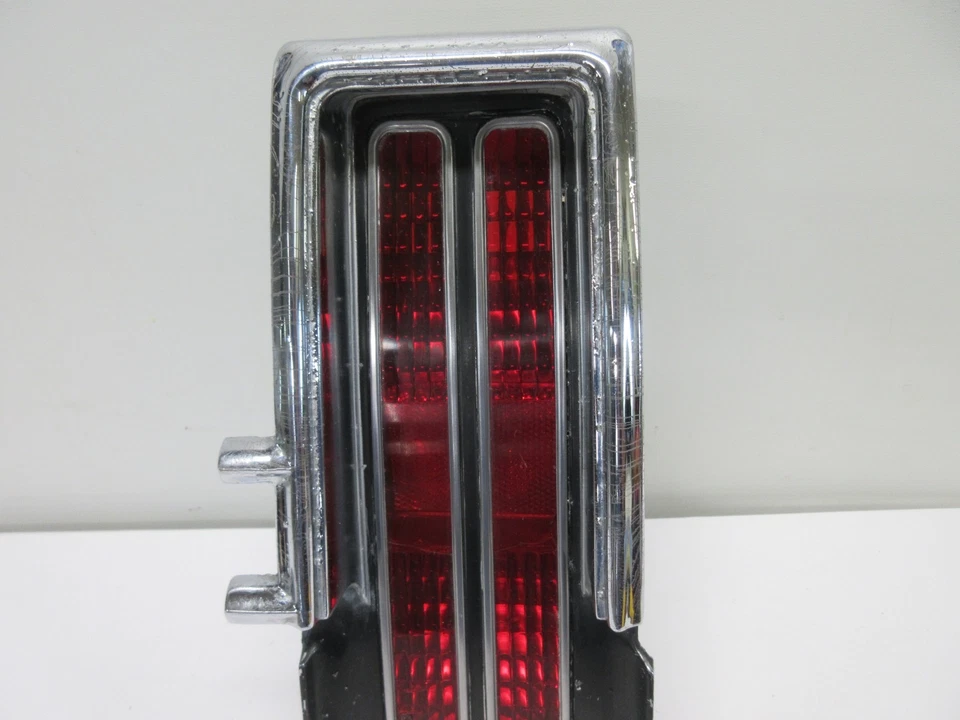 GM 1968 Oldsmobile 98 diestro pasajero lado conjunto 5958670 B2 Foto 2 de 4