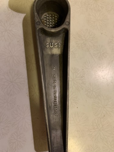 Vintage Zyliss Susi 6” Aluminum Garlic Press Kitchen Tool Made In Switzerland - Picture 3 of 7