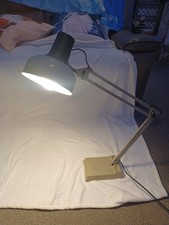 Vintage Lival P12 Industrie Schreibtischlampe Finnland verstellbarer Arm funktioniert schwerer Sockel