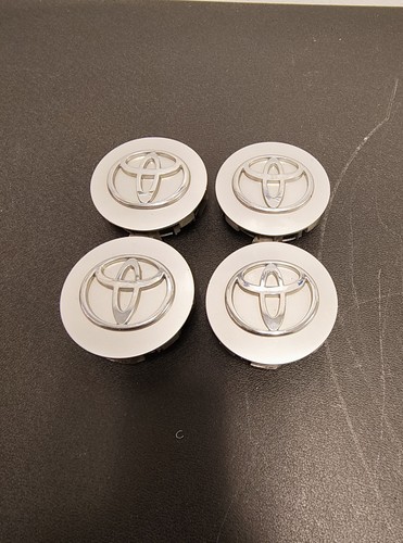 2003 2004 Genuine TOYOTA Avalon Wheel Center Cap 42603-48050 - Picture 1 of 7
