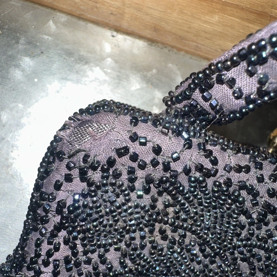 BOLSO DE NOCHE MARCA MAGID azul marino con cuentas cierre cruzado a presión nuevo con imp Foto 4 de 4