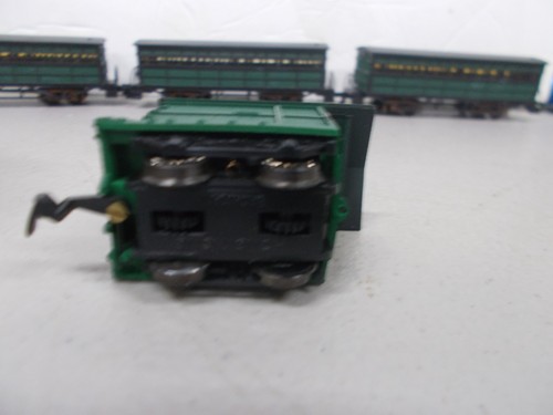 BACHMANN ~ THE JOHN BULL TRAIN SET `LOCO-TENDER & 3 PASSENGER CARS ~ HO SCALE - Picture 7 of 12