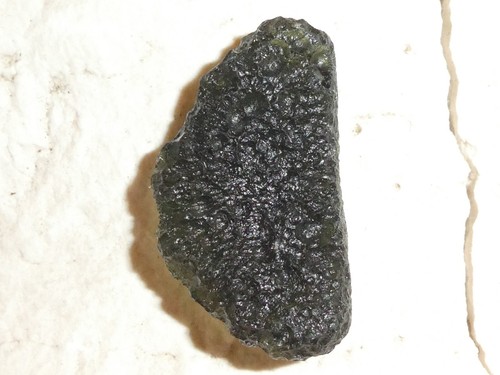 100% AUTHENTIC RAW FORM LARGE MOLDAVITE METEOR TEKTITE 10.6 G 53.5 CARATS CHLUM - Picture 3 of 12