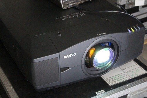 *Sanyo PLC-XF46*LCD Beamer Projektor 12000Lumen HELL(CHRISTIE LX120/Eiki LC-XT4) - Bild 6 von 15