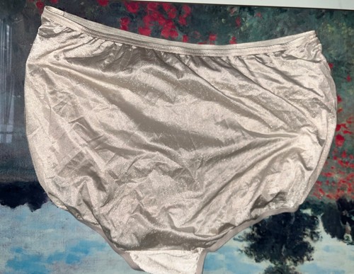 2 Vintage Vanity Fair Nylon Panties 4XL - Picture 9 of 11
