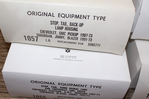 Pair NOS OEM 1973-1987 GMC CHEVY BLAZER SUBURBAN Fleetside Taillight Lenses - Picture 13 of 15