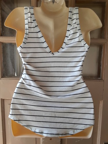 Derek Heart Junior Tank Top Size Large NEW WITH TAGS - Picture 2 of 2