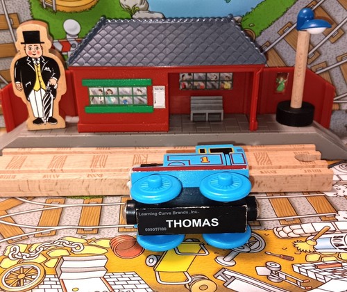 TU ELECCIÓN De colección Thomas Madera Tren Pista Motor Vehículos COMBINA ENVÍO - Imagen 22 de 76