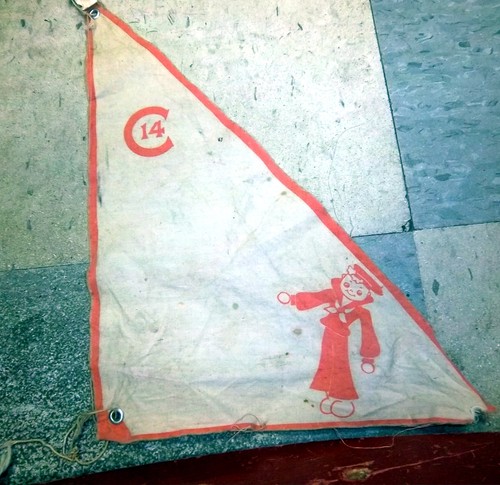 Vintage Large Pond toy Boat, wood boat, metal keel, cloth sail with sailor logo - Picture 3 of 7