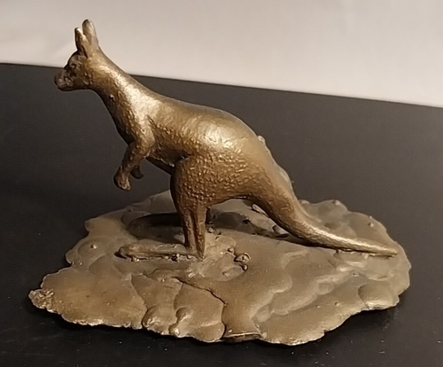 VTG Miniature Bronze Kangaroo Figurine Amazing Patina Zero Issues - Picture 3 of 12