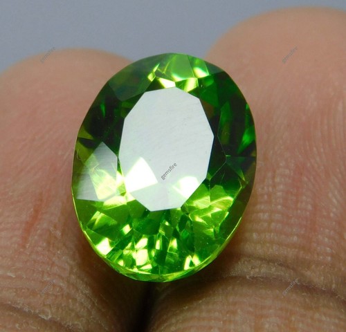 AAA+ Pietra Preziosa Sciolta Verde PERIDOTO Naturale Forma Ovale 8,70 CARATI CERTIFICATA - Foto 3 di 5