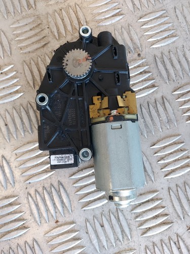 Schiebedachmotor - PEUGEOT 3008 I (1) - Artikelnummer: 2226117A - Bild 2 von 5