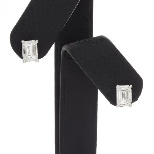 Excellent Earrings Sets 2.00 CTW Emerald Diamond 18K White Gold GIA certified - Picture 8 of 9