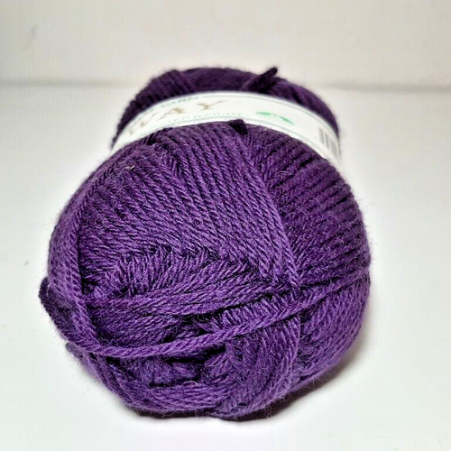 Bucilla Wonder Knit Red Heart Galway Mixed Lot of Purple Light Grey Skeins - Picture 6 of 16