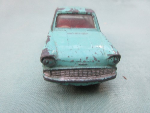 Dinky Toys No 151 - Ford Anglia - Picture 2 of 6