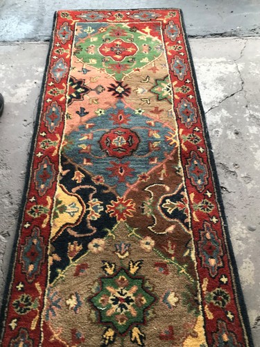 Carpet Runner (100% wool pile), 27" x 20' by Safavieh, excellent condition - Picture 1 of 4
