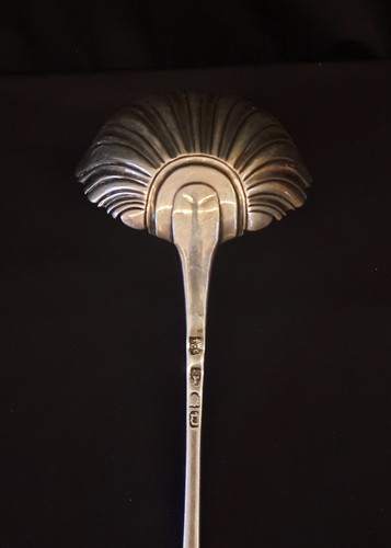 Large Dated 1759 British Sterling Silver Clam Shell Ladle British 18th Century - Picture 4 of 13