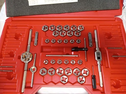 MAC Tools TDPLUS 117-Pc Deluxe Threading Set - Standard & Metric - INCOMPLETE - Picture 7 of 11