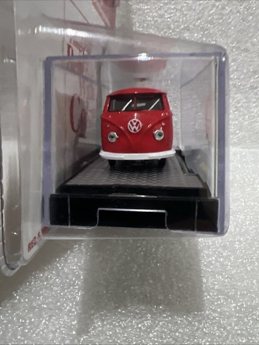 New 2018 M2 Machines 1960 VW Delivery Van Coca-Cola! #G1 - Picture 4 of 7