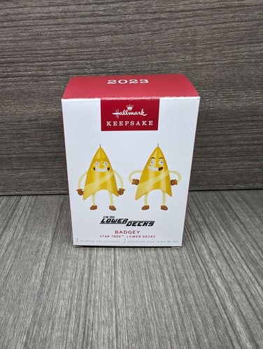 Hallmark | Badgey (Set of 2) | Star Trek Lower Decks | 2023 - New - Picture 2 of 4