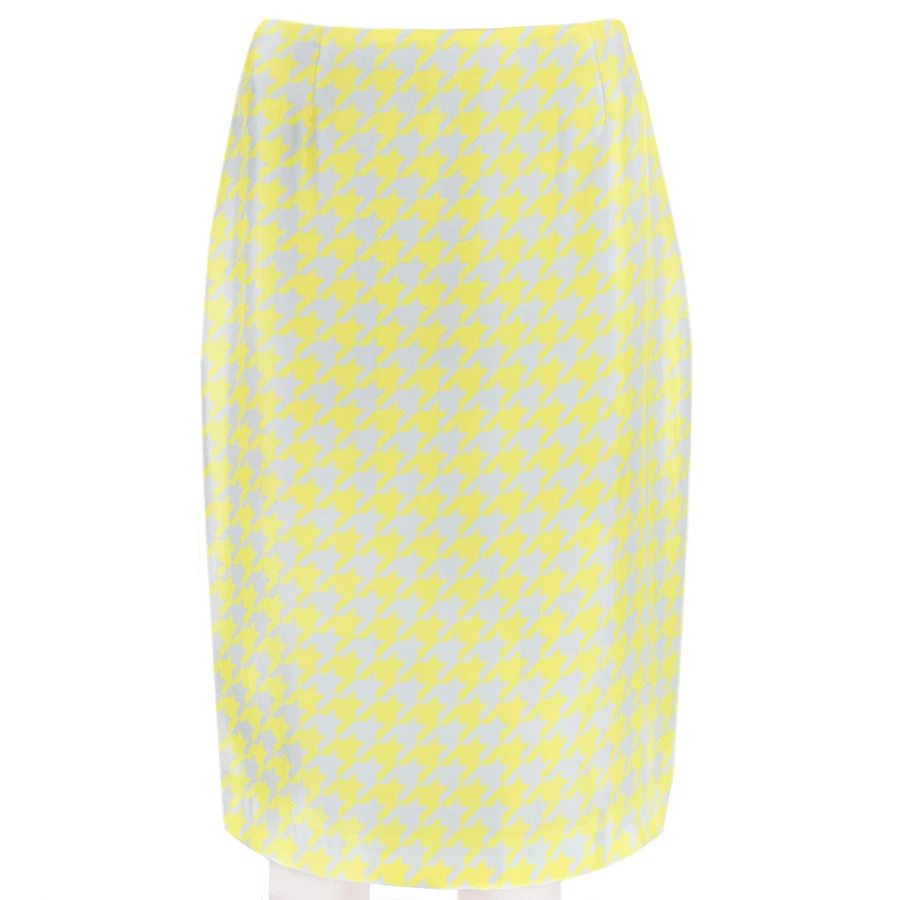 Grey skirt cheap yellow shoes