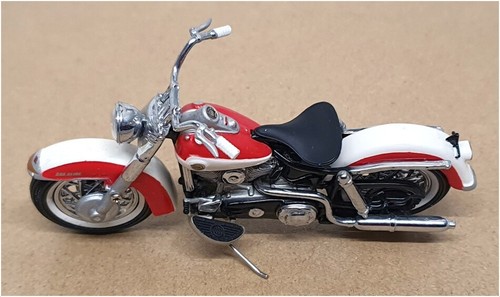 Franklin Mint 1/24 Scale B11WC34 - 1958 Harley Davidson Duo-Glide - Red/White - Picture 4 of 6