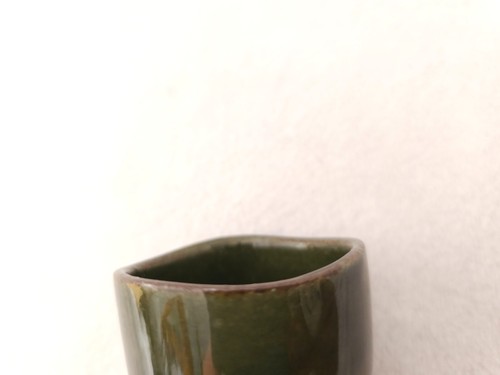 Tazza ceramica sake tè astratto verde e marrone vintage Giappone o fioriera succulenta - Foto 7 di 11
