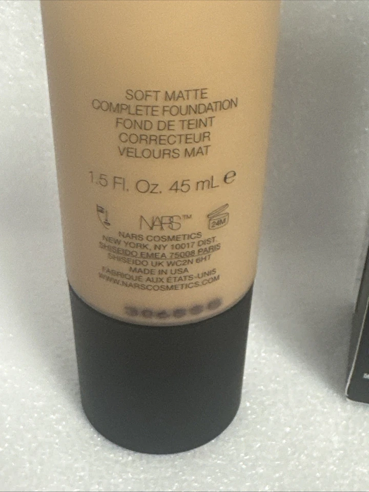 NARS Soft Matte Complete Foundation 45ml Medium 6 Aruba - Image 3 of 4