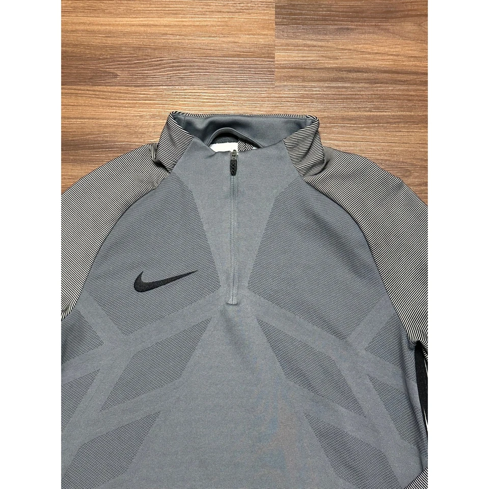 Nike Aeroswift Men's Performance 1/4 Zip Soccer Drill Top Pullover Gray Size S - Image 3 of 4