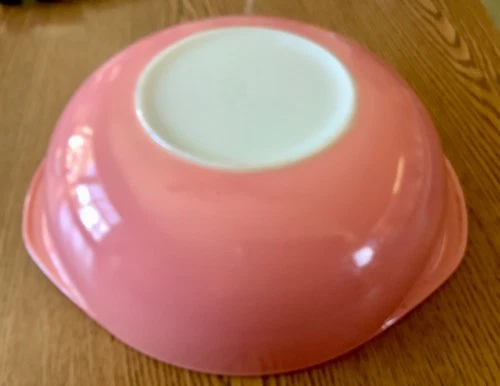 Pyrex Vintage Flamingo Pink 2QT Nesting Mixing Bowl #024 Casserole Shiny&Bright