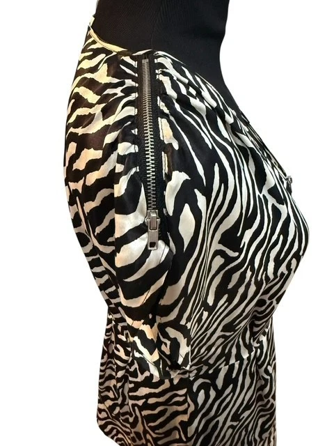 Blusa Walter Mujer Talla Mediana Negra Estampado Animal Exponer Frontal Cremallera Cuello en V Foto 3 de 4