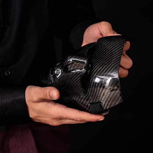 Máscara de mascarada facial completa Carbon by Charlie - 100 % fibra de carbono real, alto brillo - Imagen 7 de 11