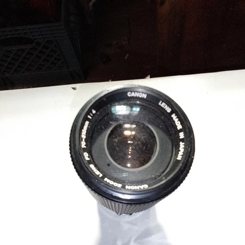 Canon Macro Zoom FD 1:4 70-200 mm Lens