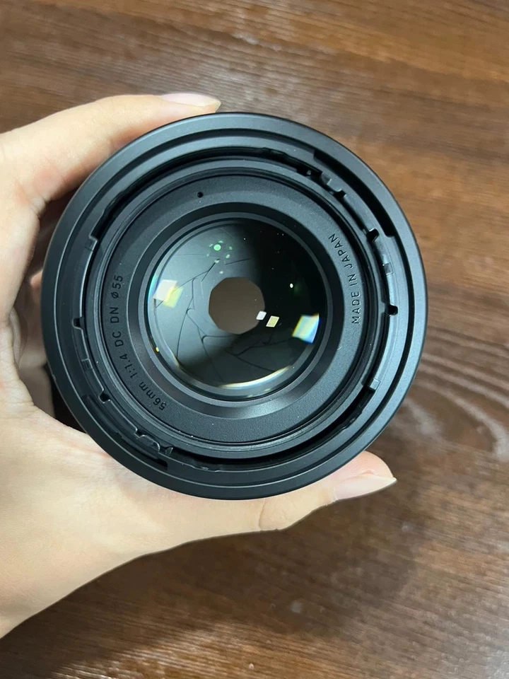 Объектив Sigma 56 мм f/1.4 DC DN - крепление Micro Four Thirds - крепление Fujifilm X-mount - Изображение 2 из 4